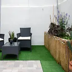 Apartamento Anesis With A Yard Calamata