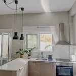 Apartamento Anesis With A Yard Calamata