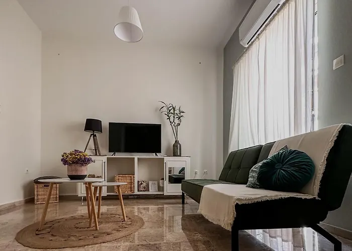 Appartement Anesis With A Yard Kalamata